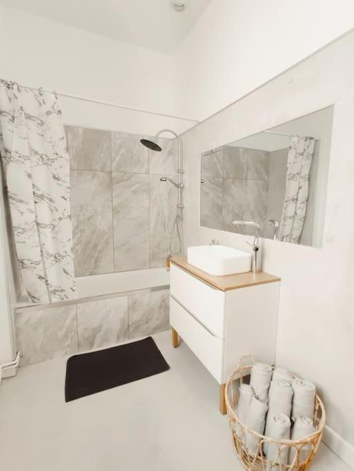 Appartement Carcassonnais Avec Parking Carcassonne Exteriér fotografie